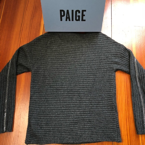Paige Lambswool & Angora Rabbit Hair Sweater 🖤 - Picture 7 of 7